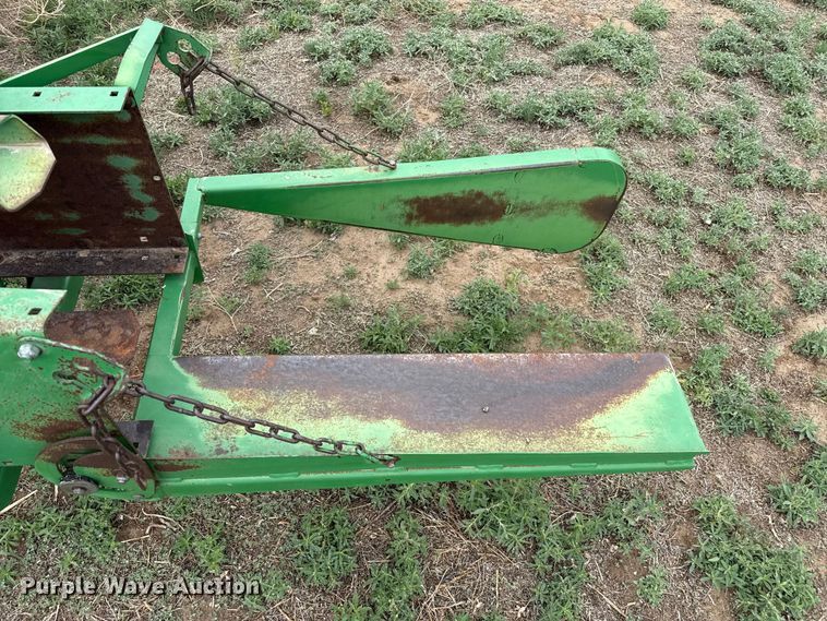 image for item FB6505 John Deere 348 small square baler