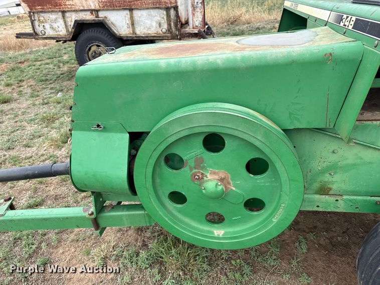 image for item FB6505 John Deere 348 small square baler