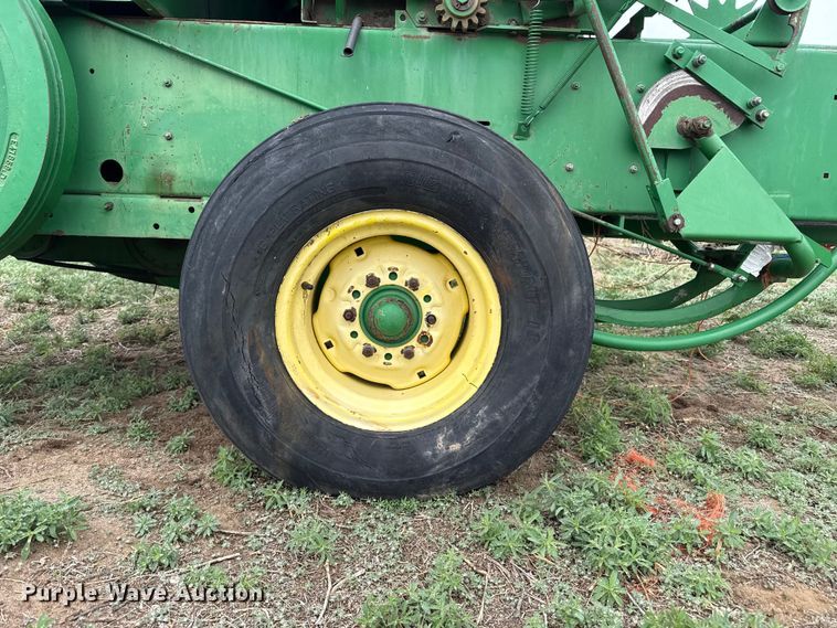 image for item FB6505 John Deere 348 small square baler