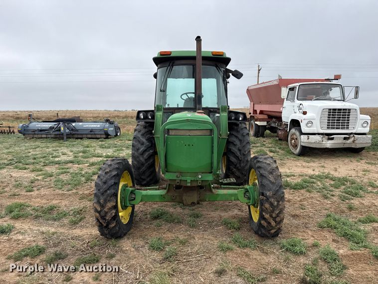 image for item FB6509 John Deere 2350 MFWD tractor