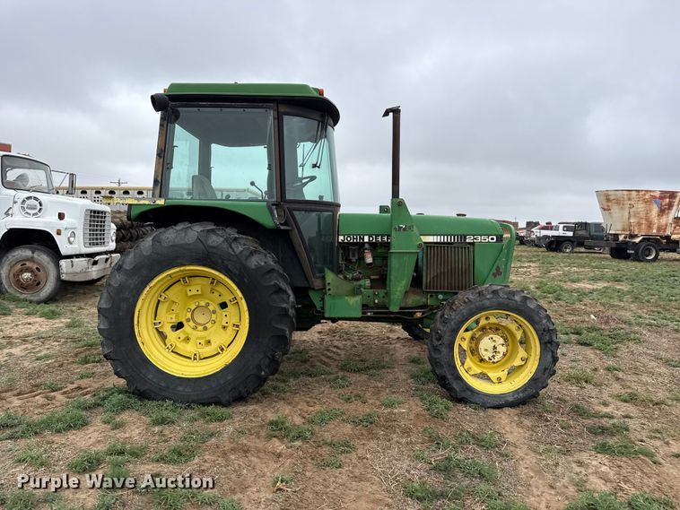 image for item FB6509 John Deere 2350 MFWD tractor