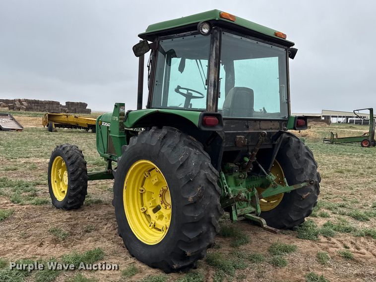 image for item FB6509 John Deere 2350 MFWD tractor