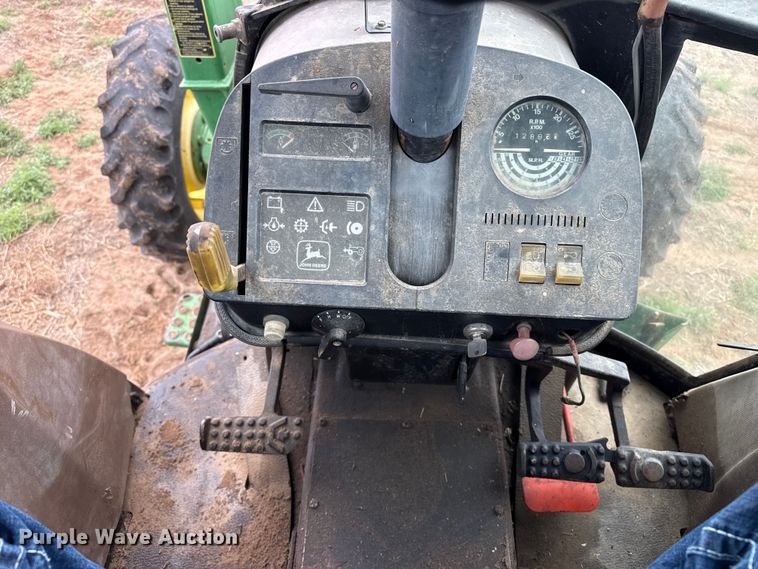 image for item FB6509 John Deere 2350 MFWD tractor