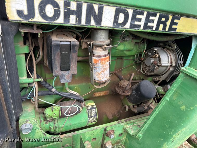 image for item FB6509 John Deere 2350 MFWD tractor
