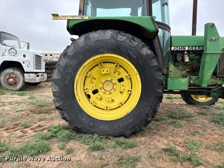 image for item FB6509 John Deere 2350 MFWD tractor