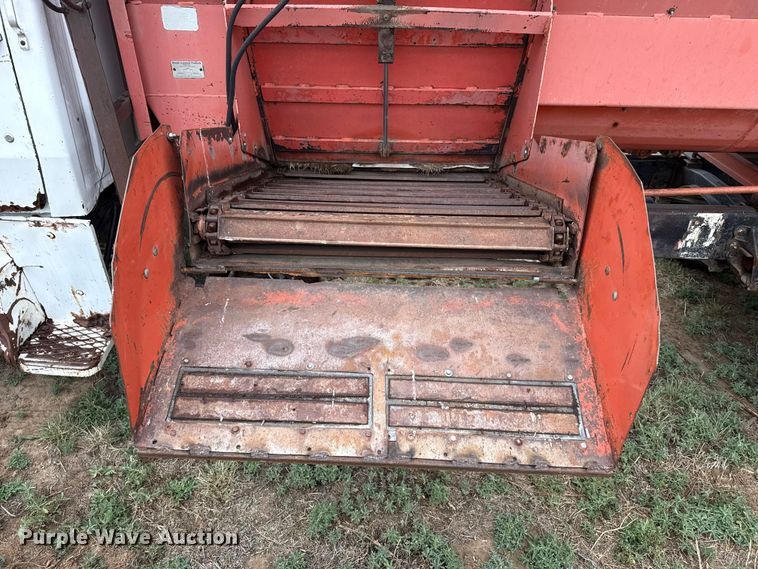 image for item FB6510 1980 Ford feed mixer truck