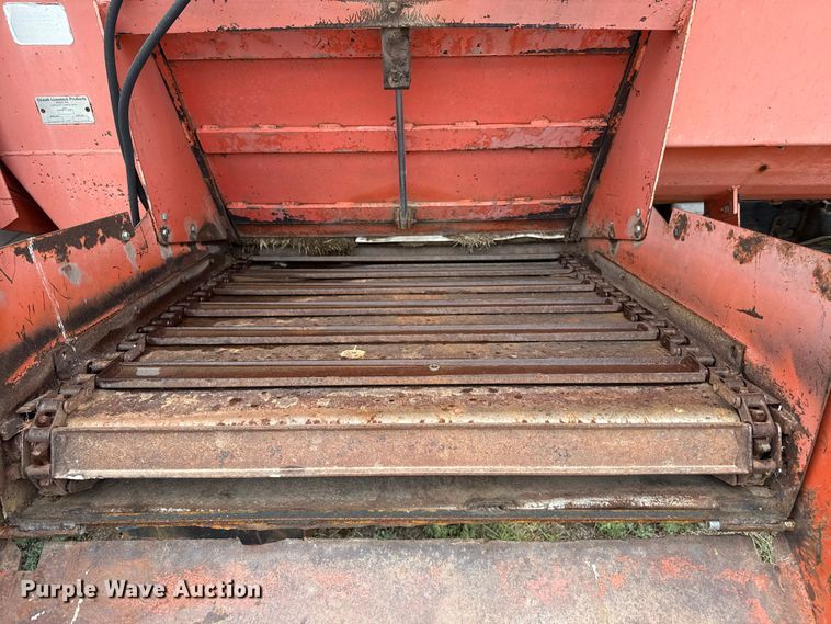 image for item FB6510 1980 Ford feed mixer truck