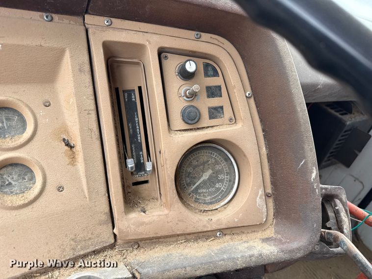 image for item FB6510 1980 Ford feed mixer truck