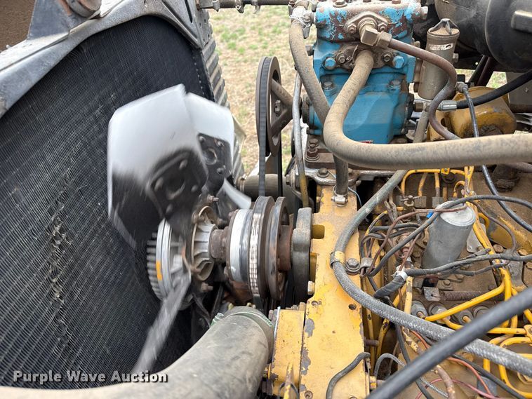 image for item FB6510 1980 Ford feed mixer truck