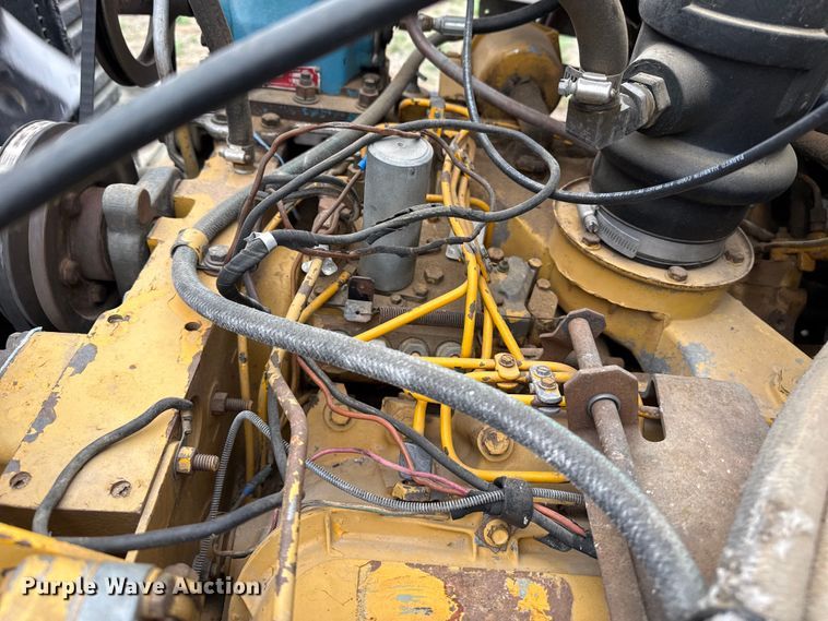 image for item FB6510 1980 Ford feed mixer truck