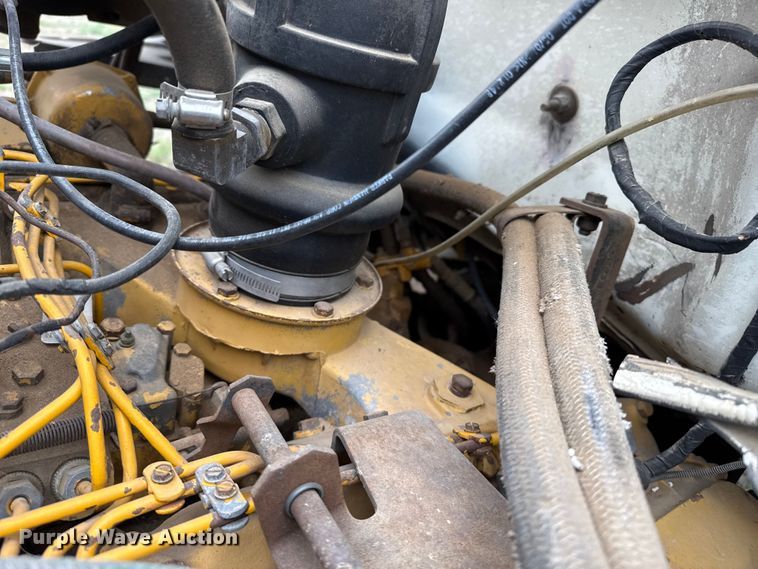 image for item FB6510 1980 Ford feed mixer truck