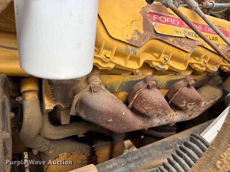 image for item FB6510 1980 Ford feed mixer truck