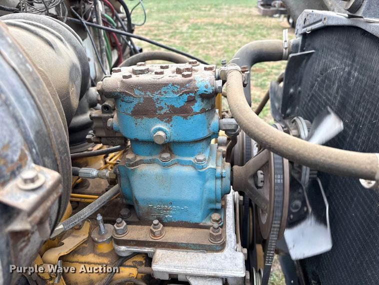 image for item FB6510 1980 Ford feed mixer truck
