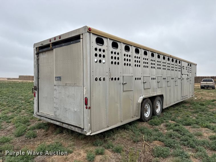 image for item FB6512 1991 Merritt K40X96 livestock trailer