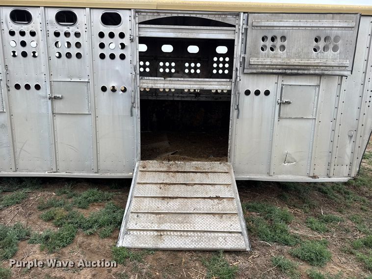image for item FB6512 1991 Merritt K40X96 livestock trailer