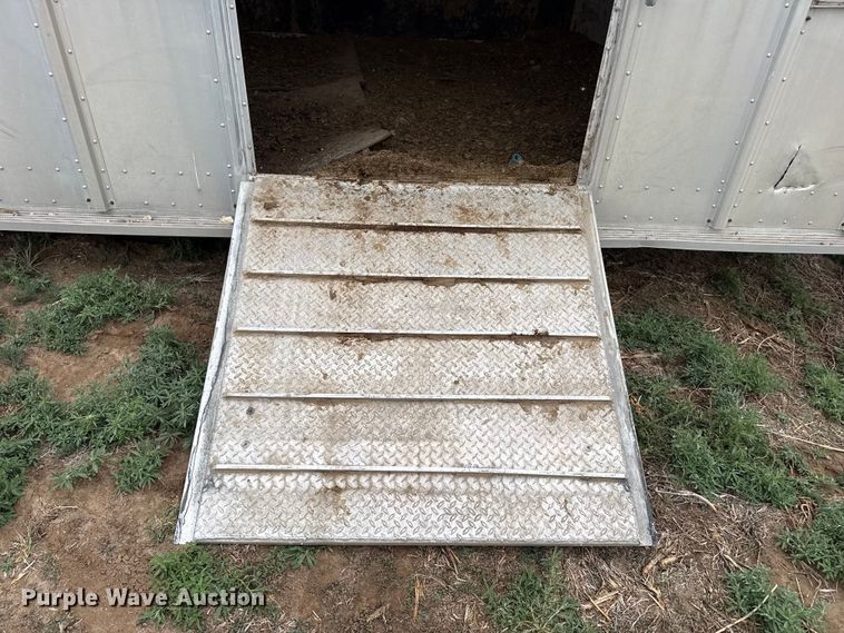 image for item FB6512 1991 Merritt K40X96 livestock trailer