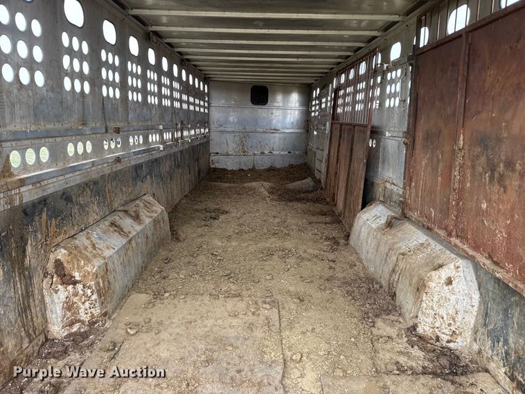 image for item FB6512 1991 Merritt K40X96 livestock trailer