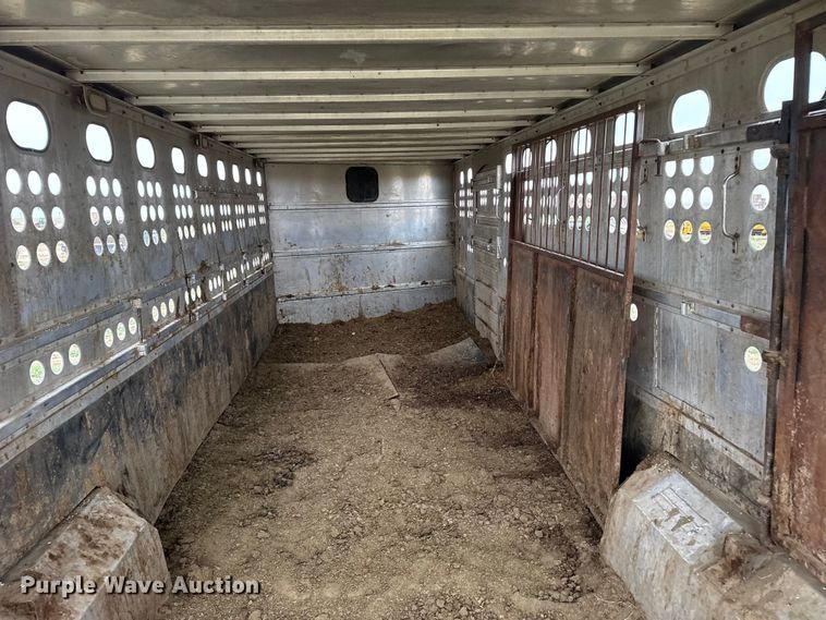 image for item FB6512 1991 Merritt K40X96 livestock trailer