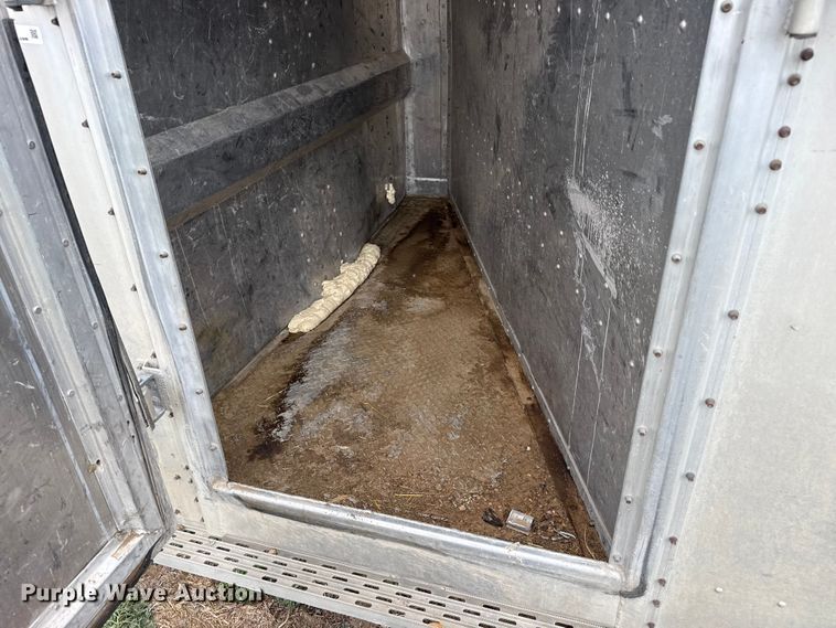 image for item FB6512 1991 Merritt K40X96 livestock trailer