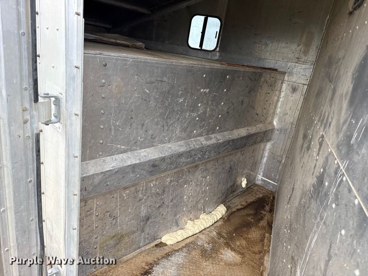 image for item FB6512 1991 Merritt K40X96 livestock trailer