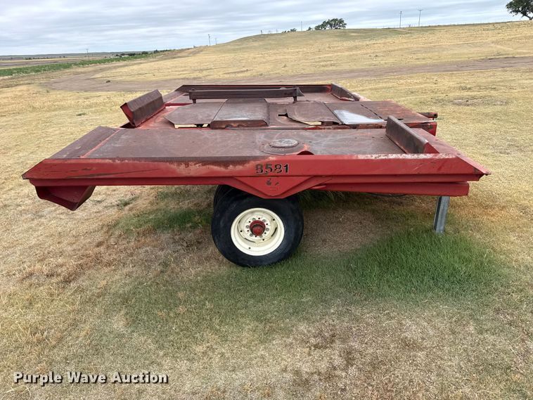 image for item FB6524 Case IH 8581 bale accumulator
