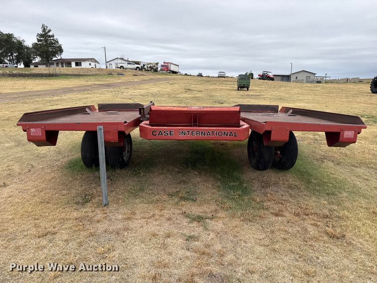 image for item FB6524 Case IH 8581 bale accumulator