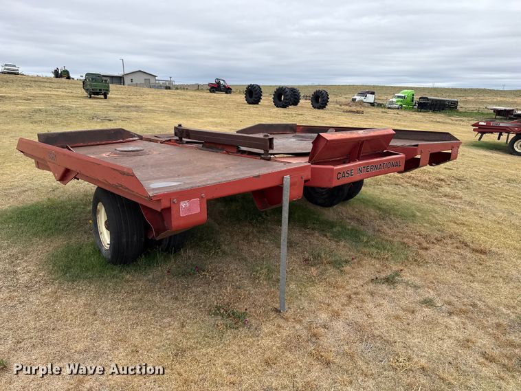 image for item FB6524 Case IH 8581 bale accumulator