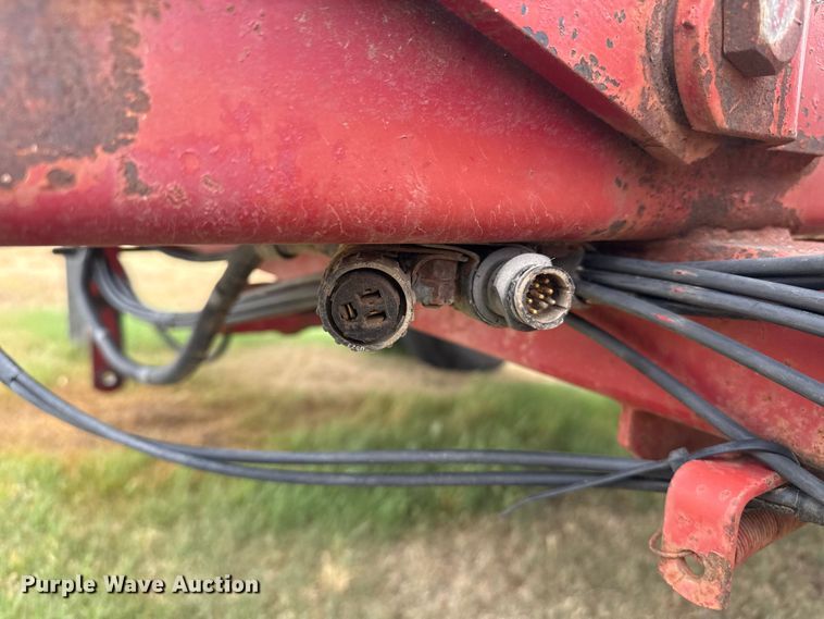 image for item FB6524 Case IH 8581 bale accumulator