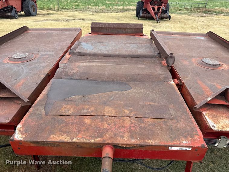image for item FB6524 Case IH 8581 bale accumulator