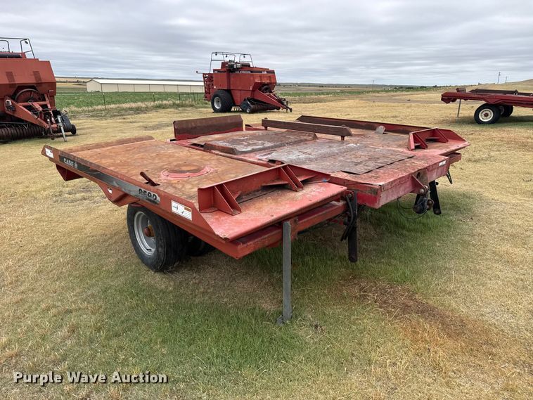 image for item FB6525 Case IH 8582 bale accumulator