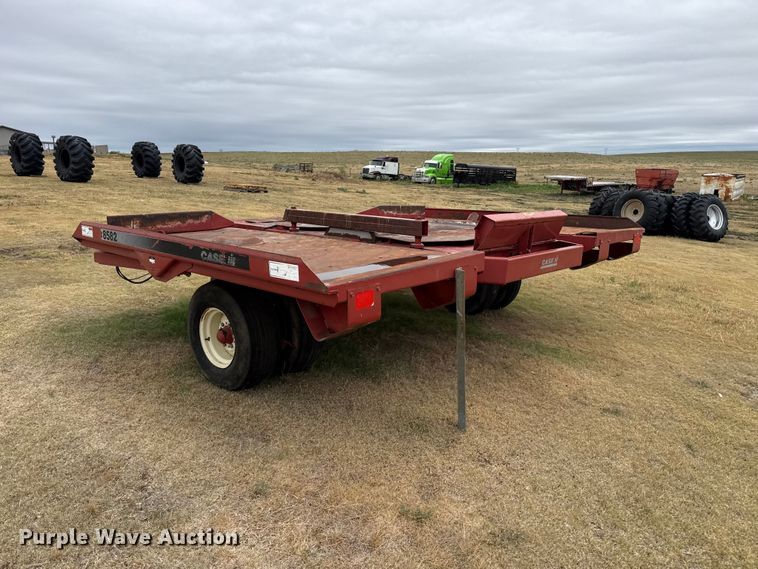 image for item FB6525 Case IH 8582 bale accumulator
