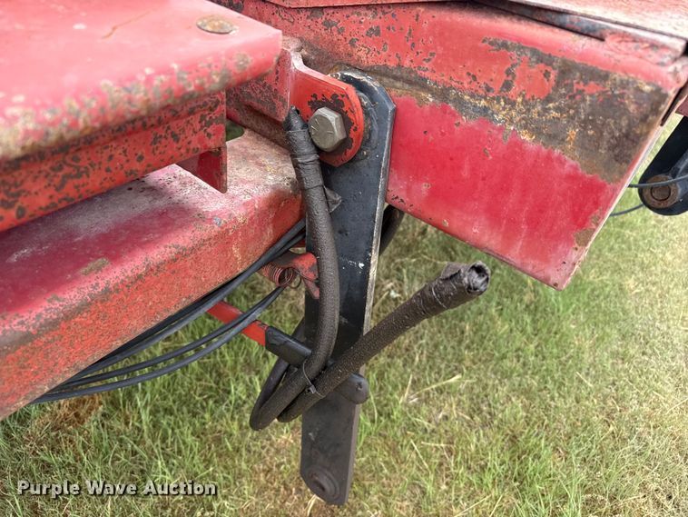 image for item FB6525 Case IH 8582 bale accumulator