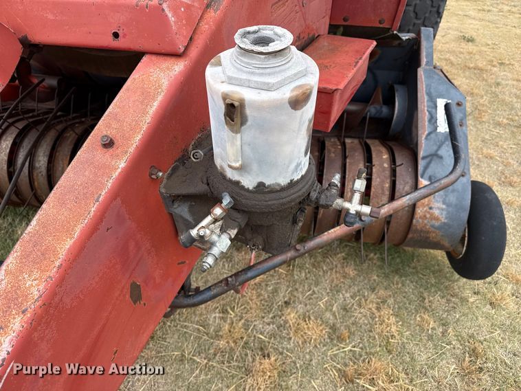 image for item FB6526 1995 Case IH 8580 large square baler