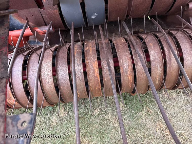 image for item FB6526 1995 Case IH 8580 large square baler
