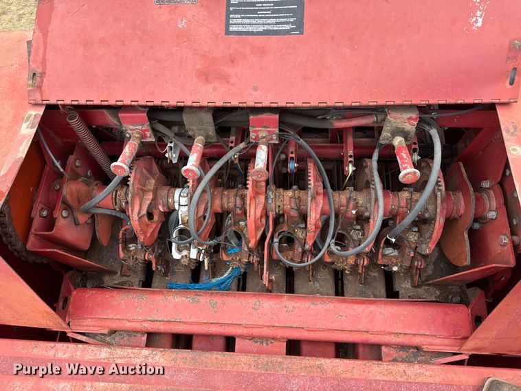 image for item FB6526 1995 Case IH 8580 large square baler