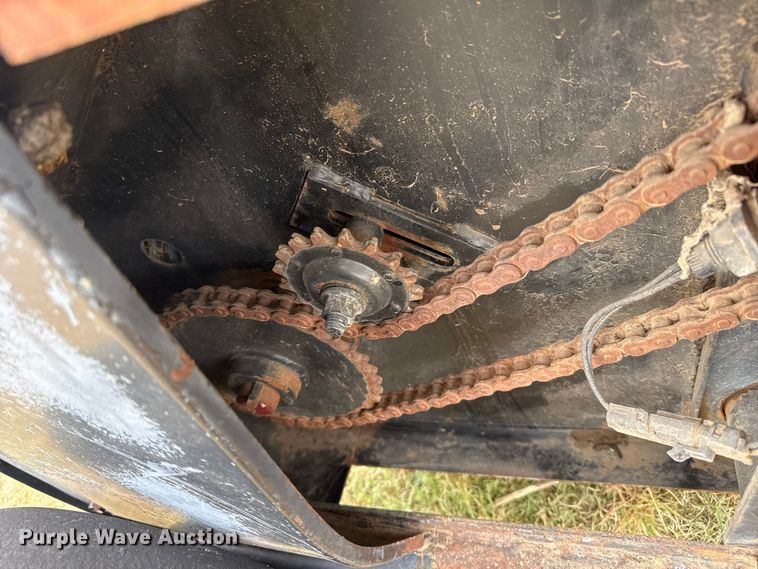 image for item FB6526 1995 Case IH 8580 large square baler
