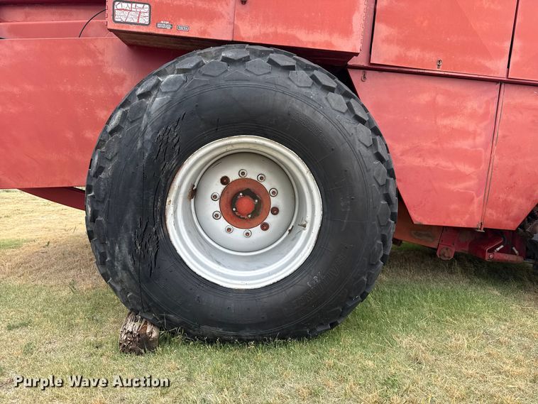 image for item FB6526 1995 Case IH 8580 large square baler