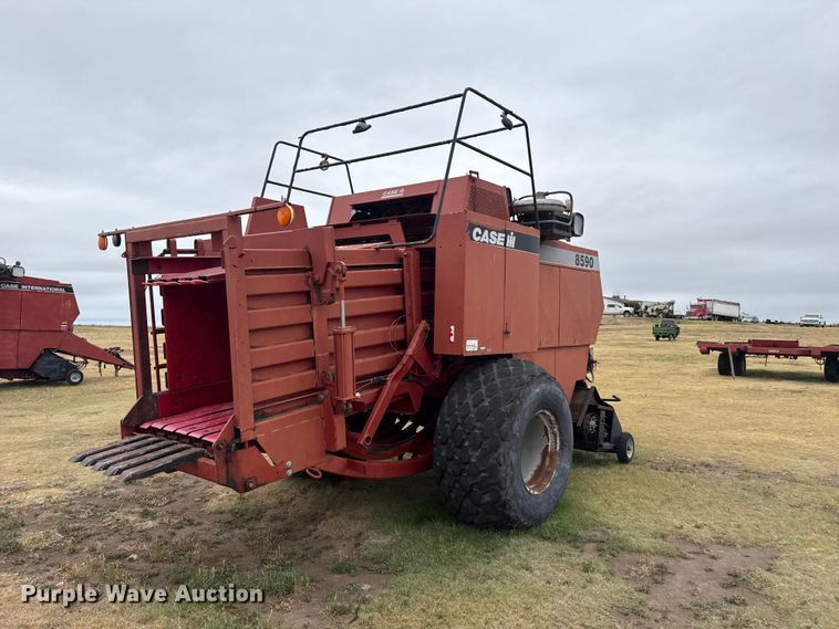 image for item FB6527 1999 Case IH 8590 large square baler