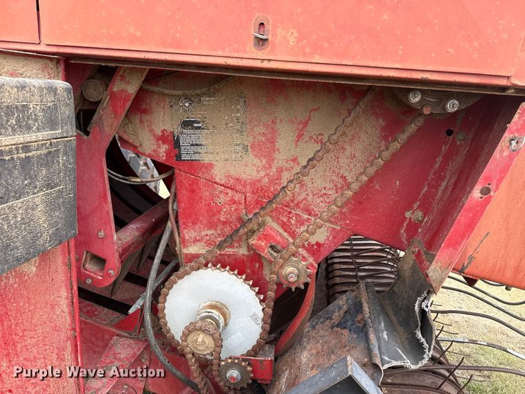 image for item FB6527 1999 Case IH 8590 large square baler