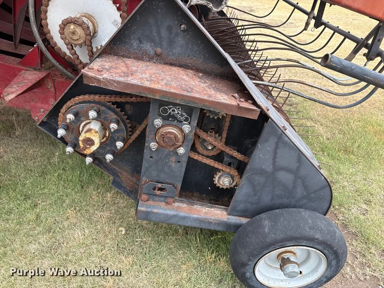 image for item FB6527 1999 Case IH 8590 large square baler