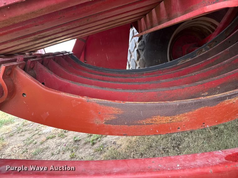 image for item FB6527 1999 Case IH 8590 large square baler