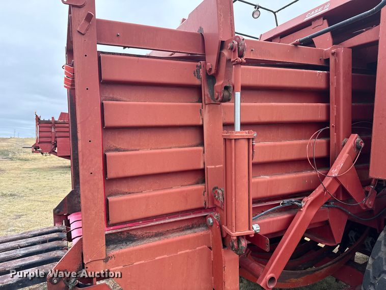 image for item FB6527 1999 Case IH 8590 large square baler