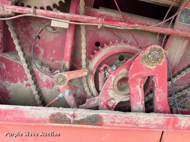 image for item FB6527 1999 Case IH 8590 large square baler