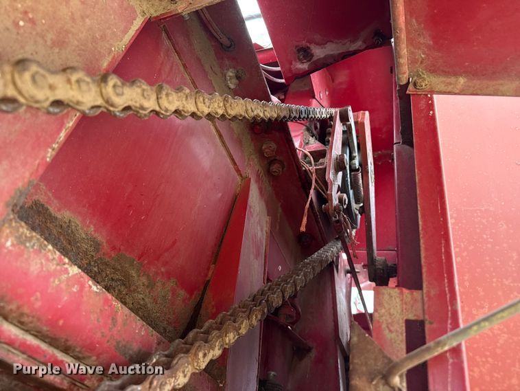 image for item FB6527 1999 Case IH 8590 large square baler