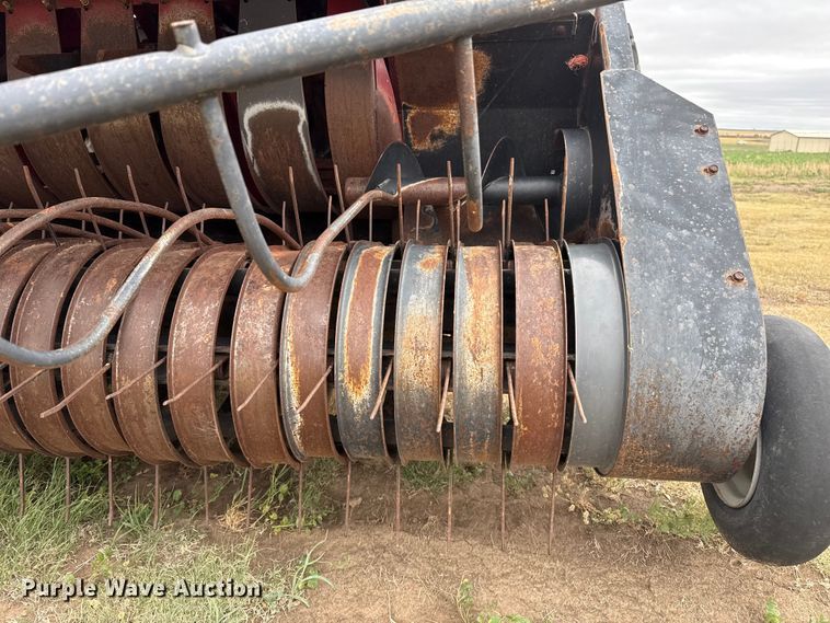 image for item FB6527 1999 Case IH 8590 large square baler