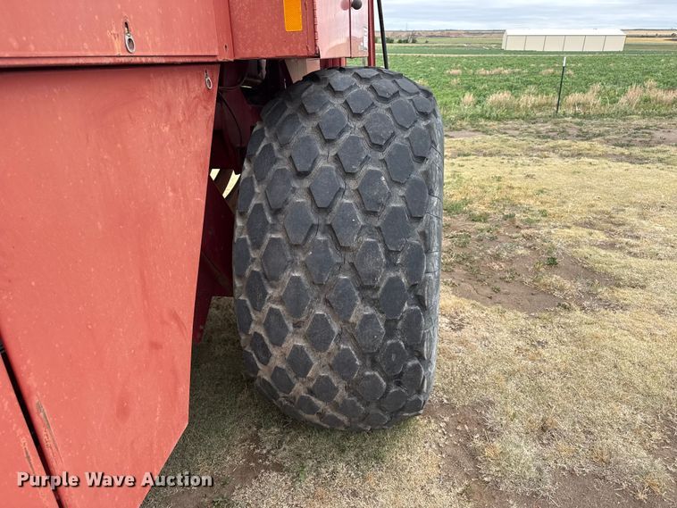 image for item FB6527 1999 Case IH 8590 large square baler