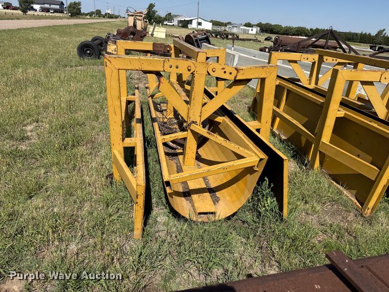 image for item FB6682 (3) concrete feed bunk forms