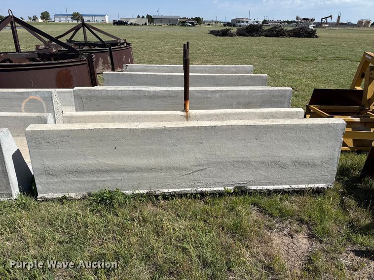 image for item FB6683 (4) concrete feed bunks