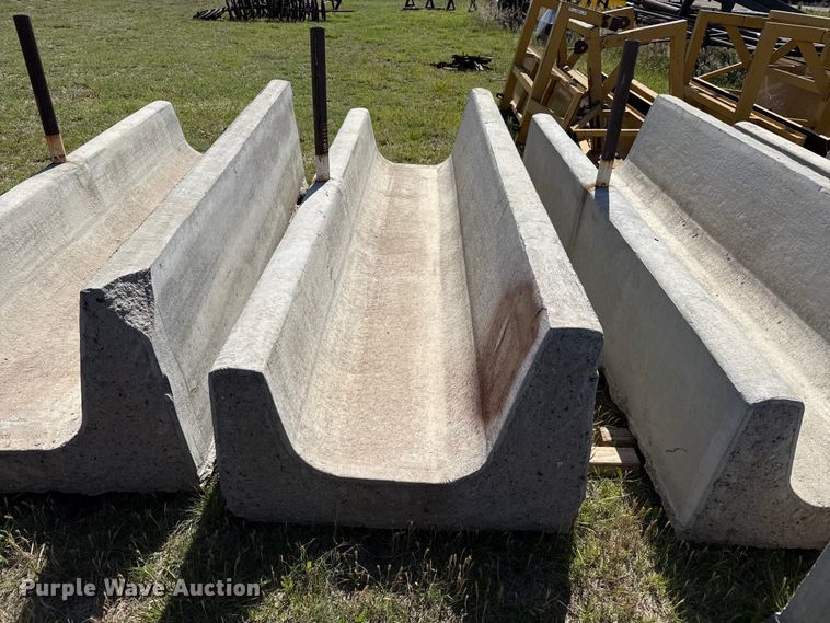 image for item FB6683 (4) concrete feed bunks