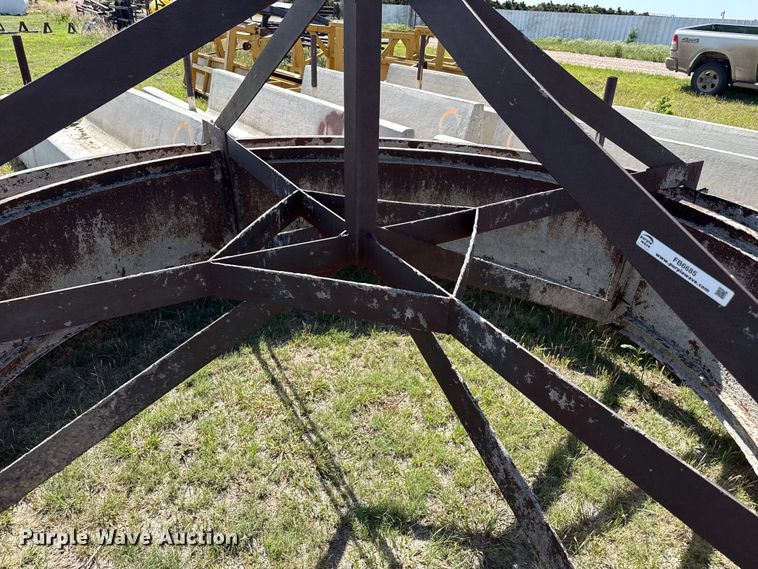 image for item FB6685 Concrete water tank form